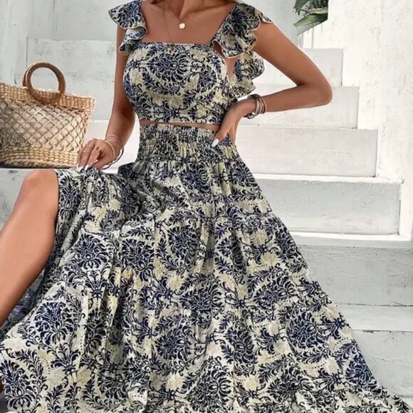 Women's Set L Cream Medallion Print Cap Sleeve Crop Top Maxi Skirt Pull On Comfy - Picture 1 of 9